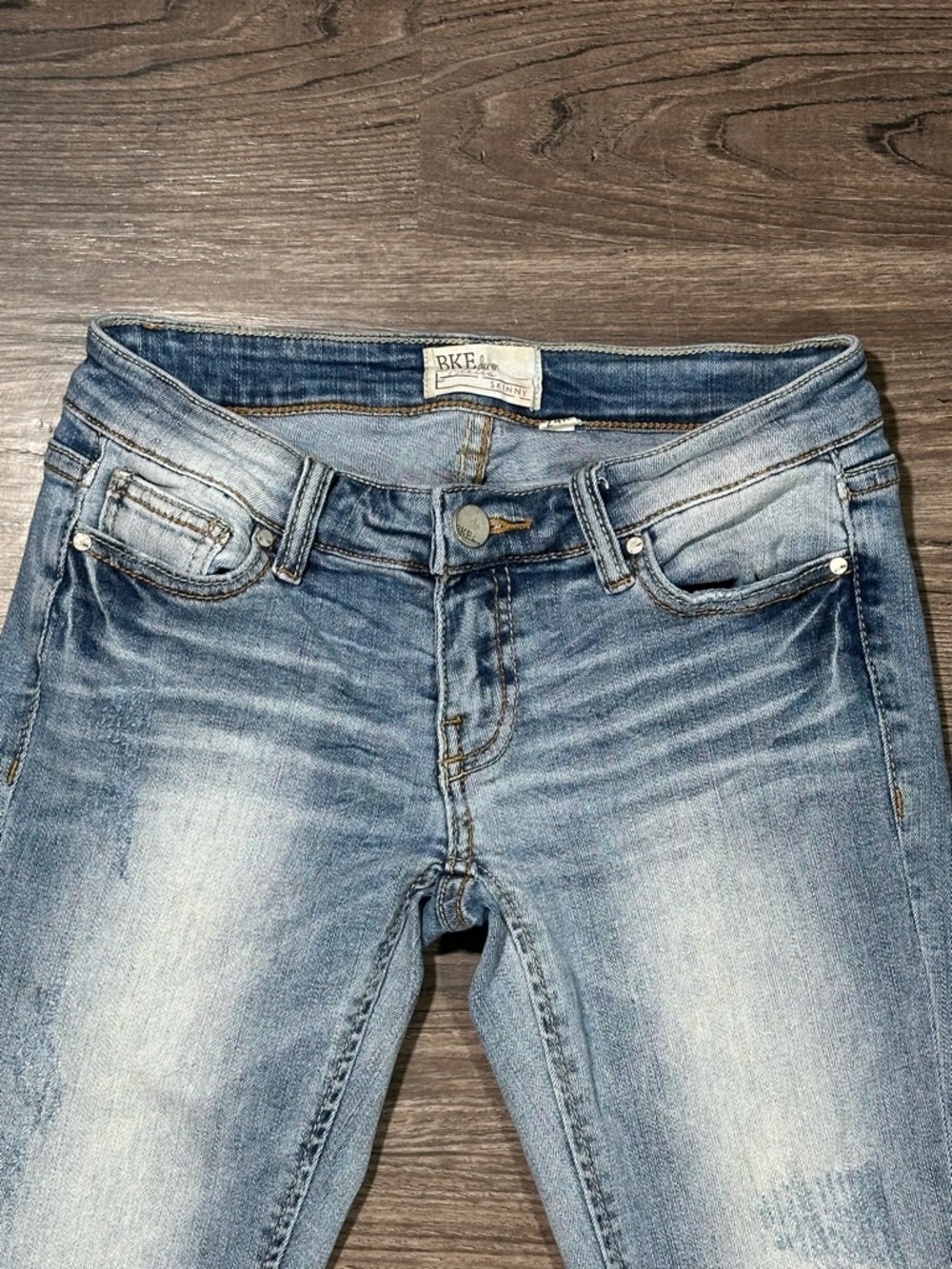 BKE Light Wash STELLA SKINNY Distressed Super Stretchy Ultra Low Rise Jeans 24 - Picture 3 of 14